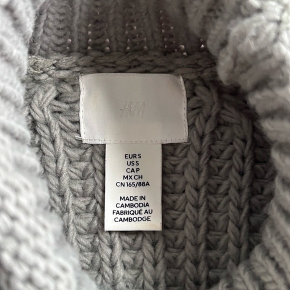 H&M Women's Chunky Knit Turtleneck Sweater Size Small - Picture 3 of 7